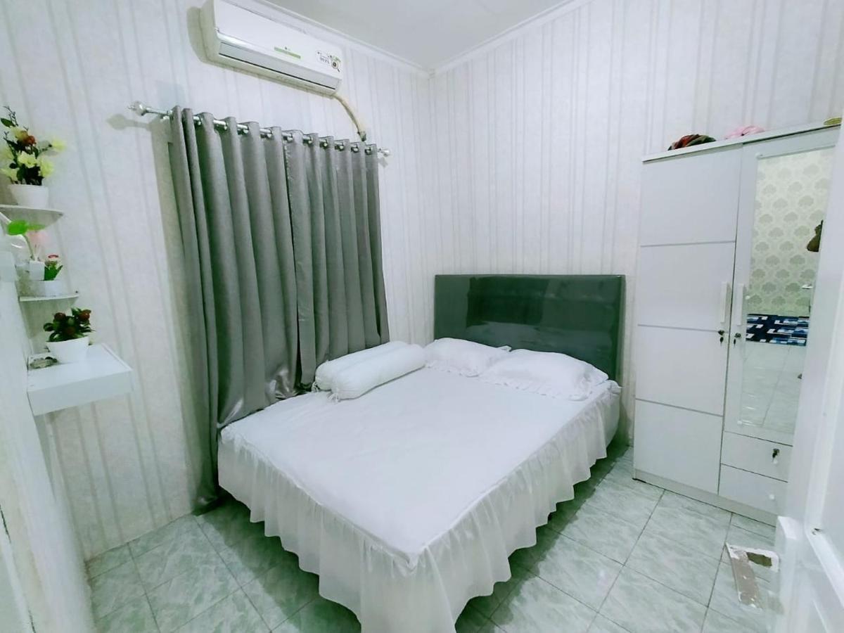 Shifana Homestay Syariah Yogyakarta Exteriér fotografie